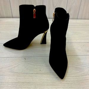 Suede Ankle boots